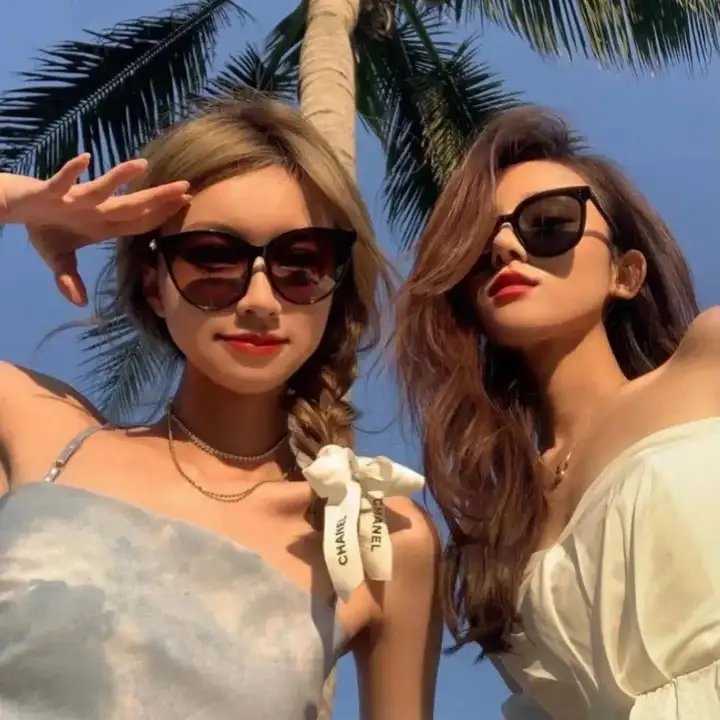 侦探成旭之千年迷局海报
